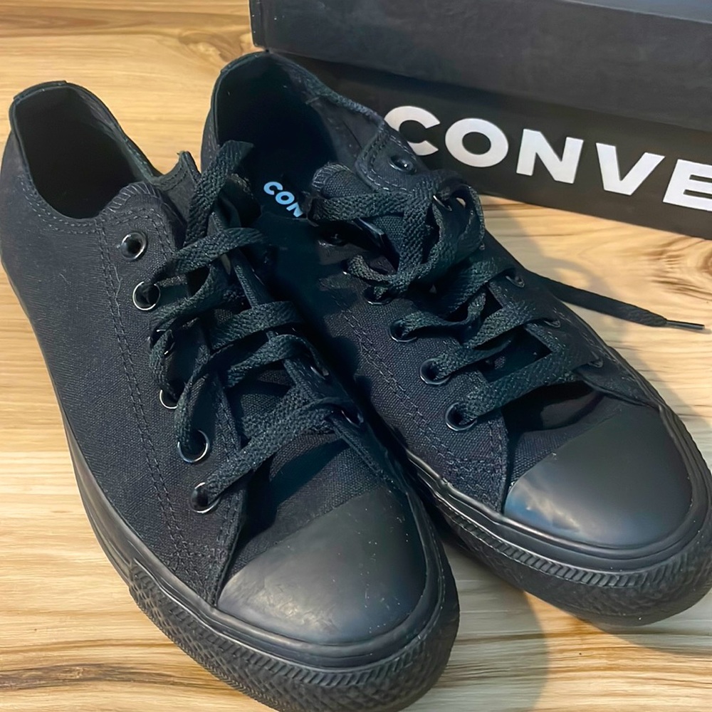 NEW Black Converse FREE SHIPPING